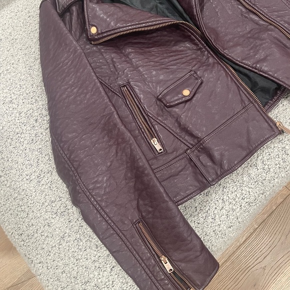 Andrew Marc New York Jacket XL Burgundy PU Leather . - Picture 4 of 4